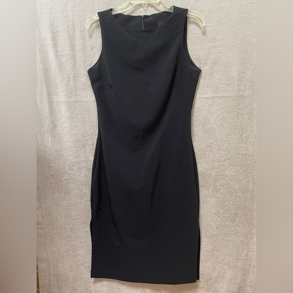 Chic Black Sleeveless Midi Dress